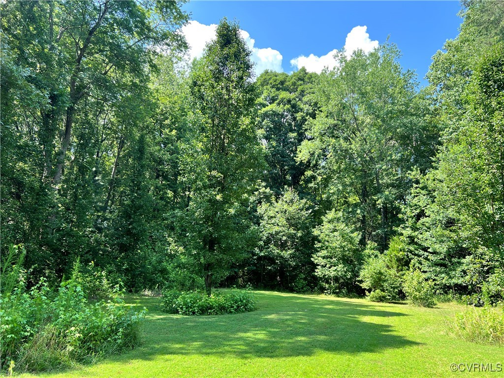 6320 Glendale Woods Dr