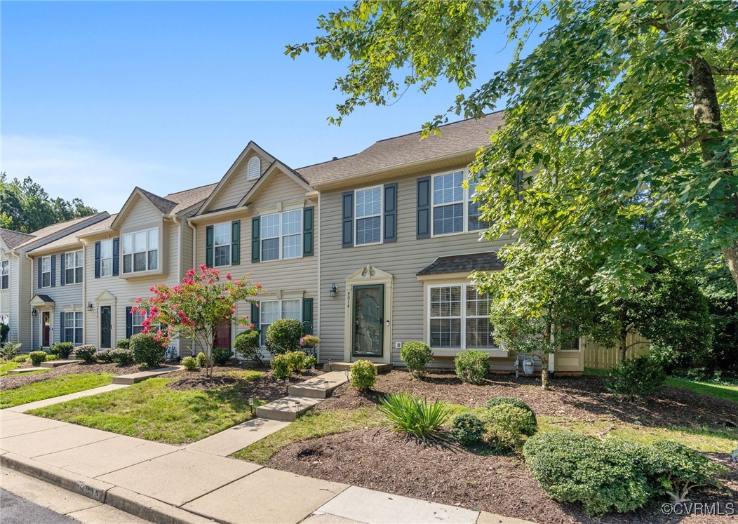 9014 Silverbush Dr