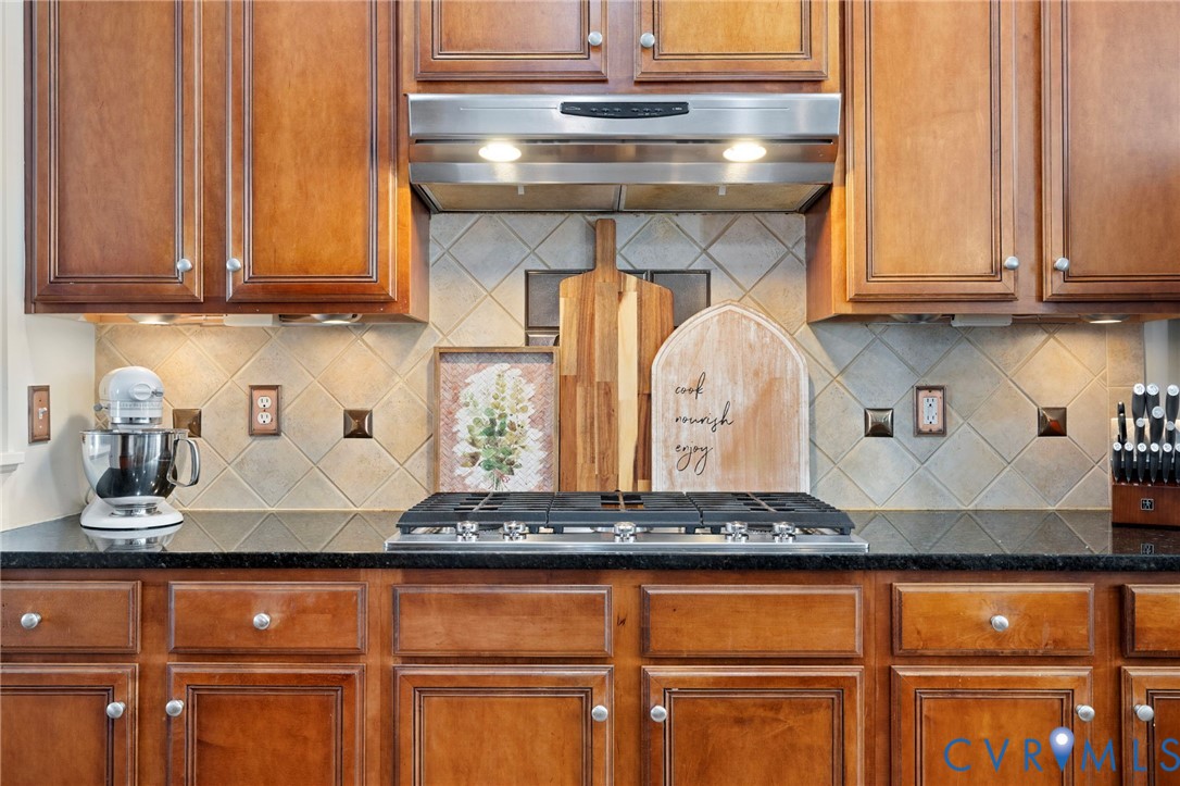 9318 Mahogany Dr