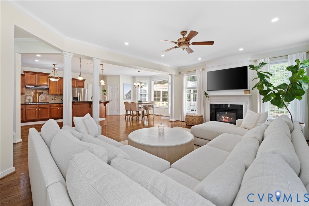 9318 Mahogany Dr