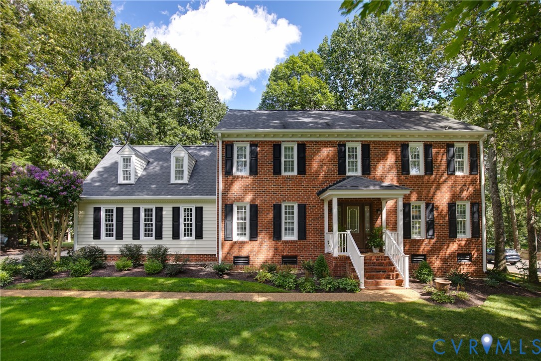 2441 Swanhurst Dr