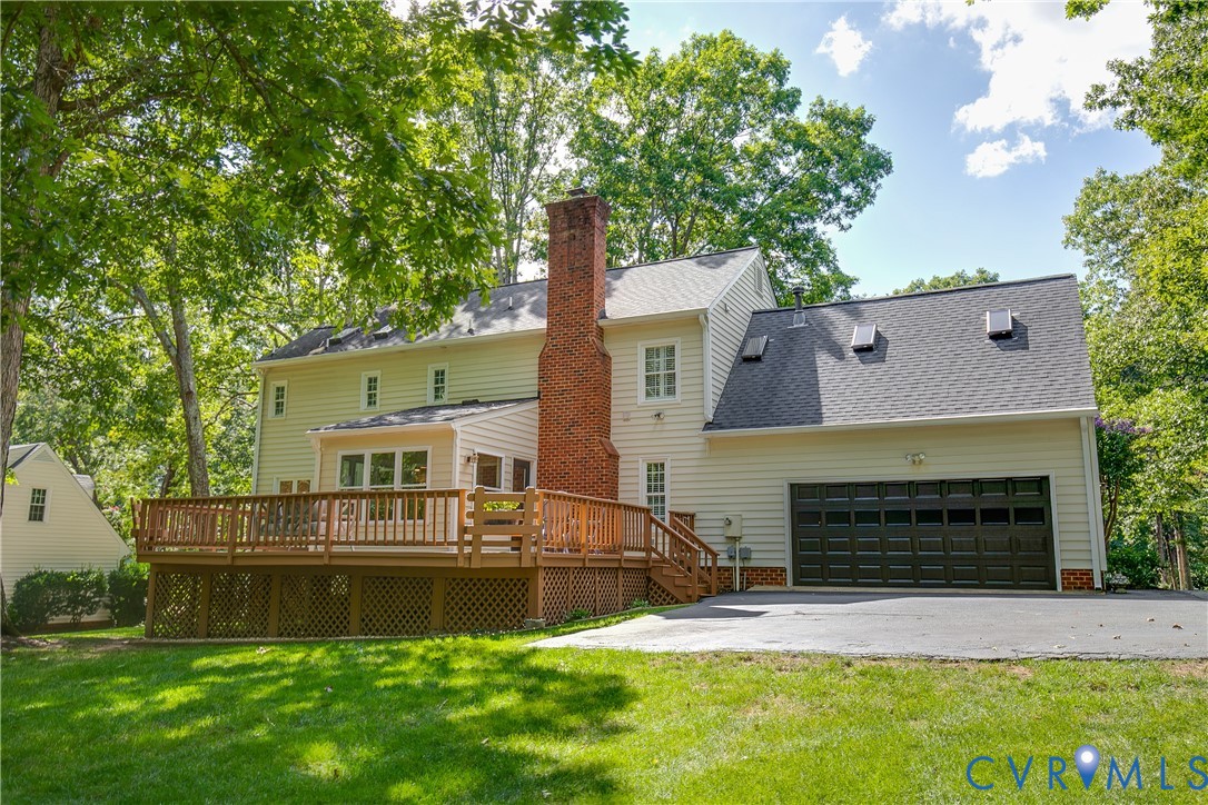 2441 Swanhurst Dr