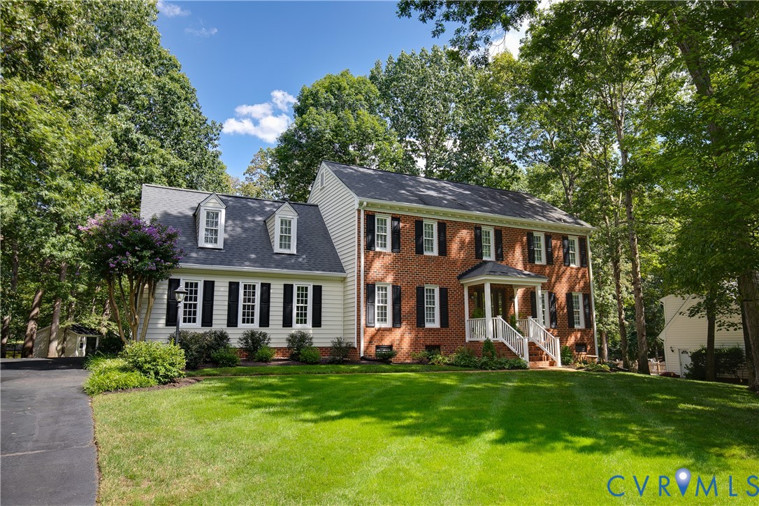 2441 Swanhurst Dr