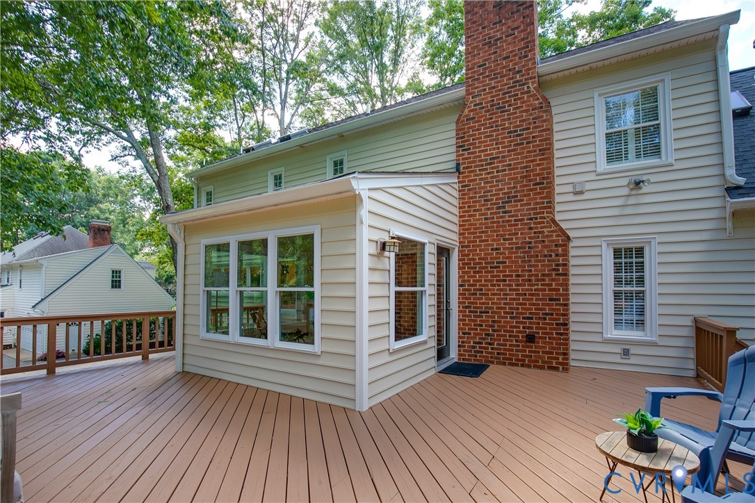 2441 Swanhurst Dr