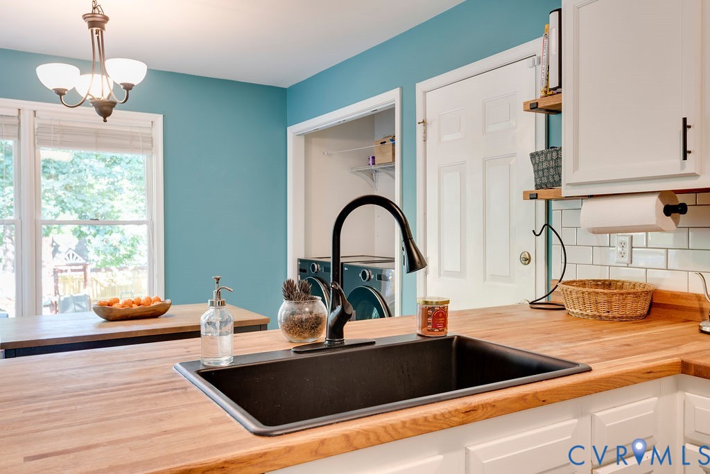 1526 Crawford Wood Dr