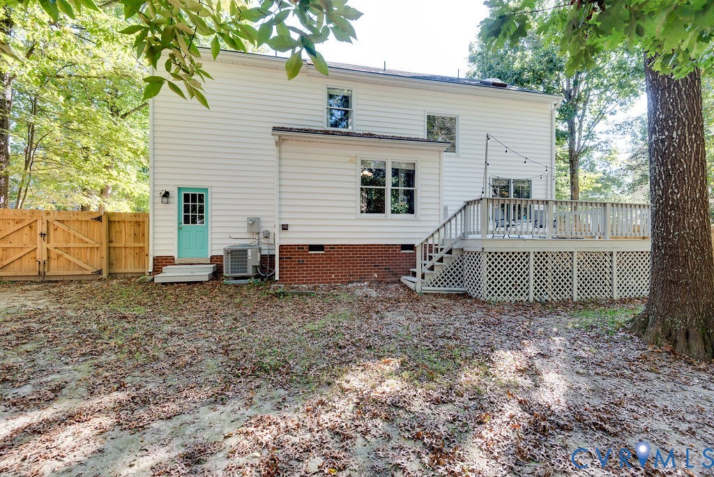 1526 Crawford Wood Dr