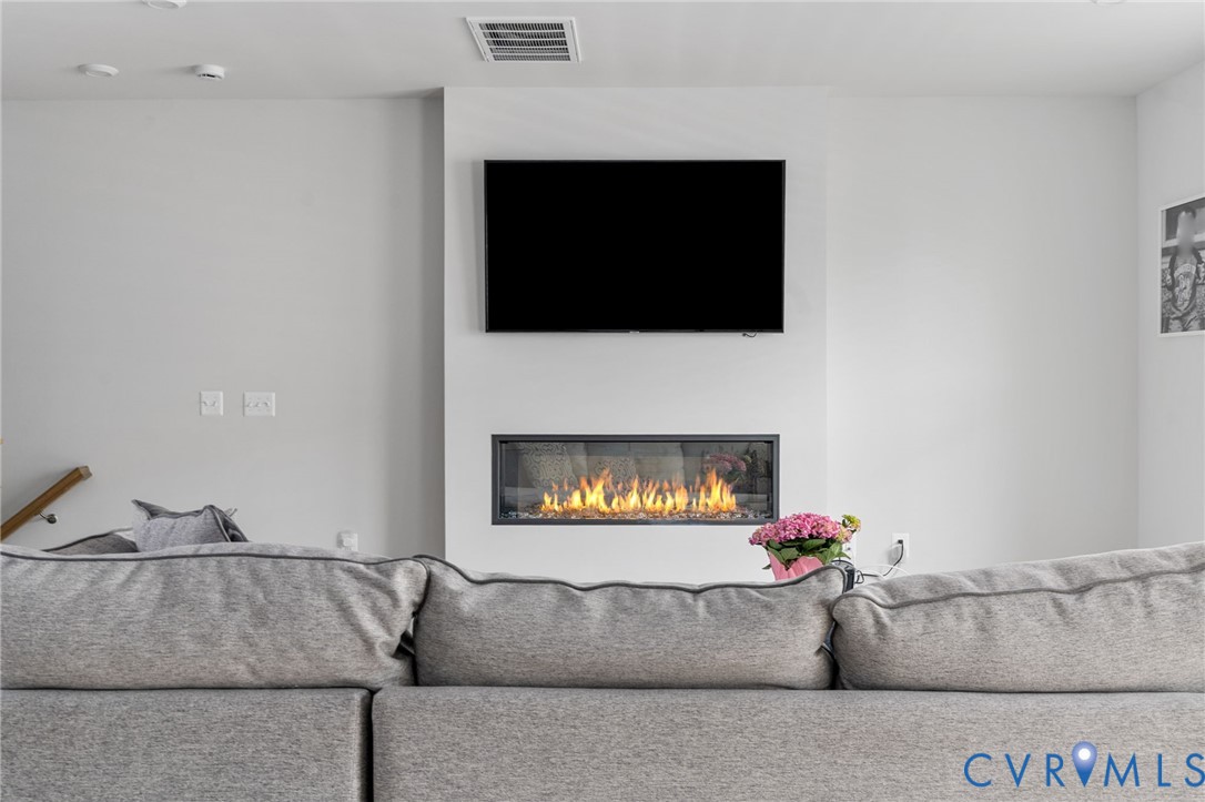 9007 Telegraph Rd Unit#B