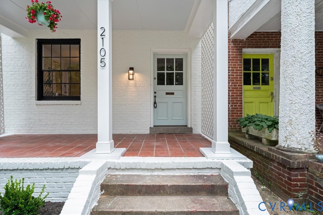 2105 Maplewood Ave