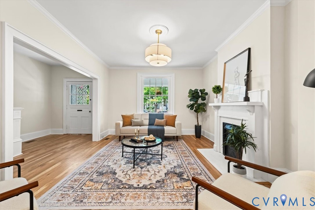 2105 Maplewood Ave