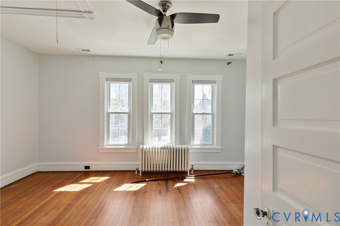 18 N Allen Ave