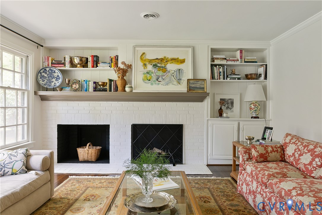 3041 Darnley Dr