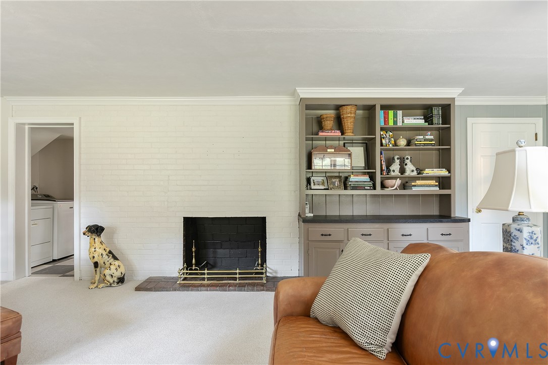 3041 Darnley Dr