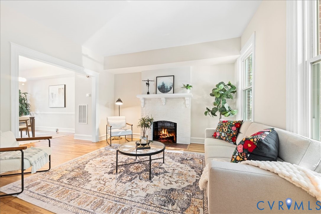 210 N Belmont Ave