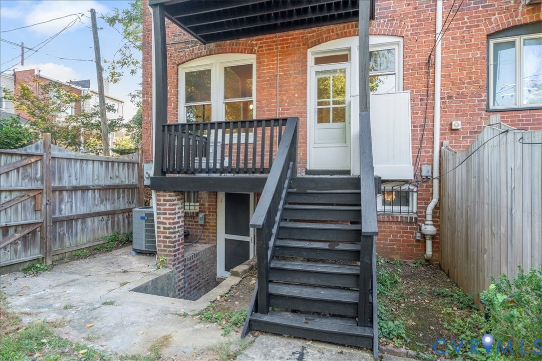210 N Belmont Ave