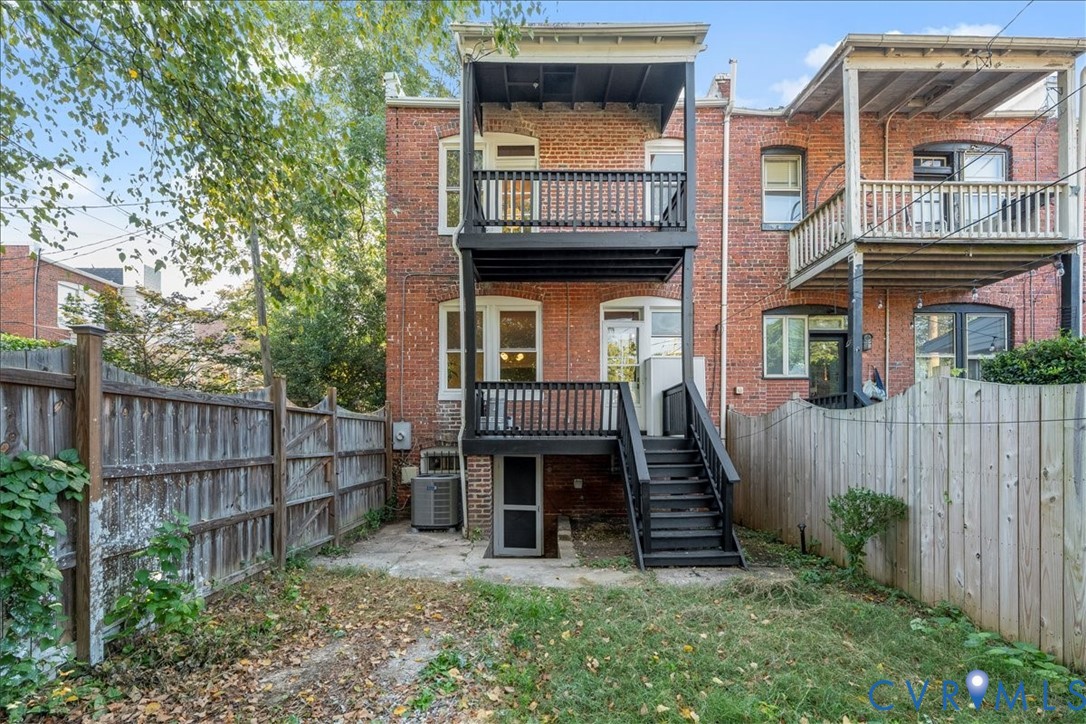 210 N Belmont Ave