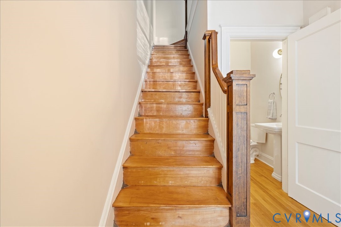 210 N Belmont Ave