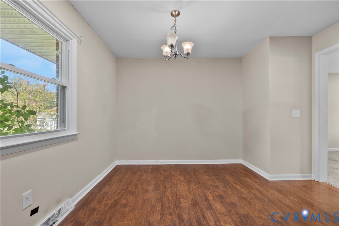 25108 Pinecroft Rd