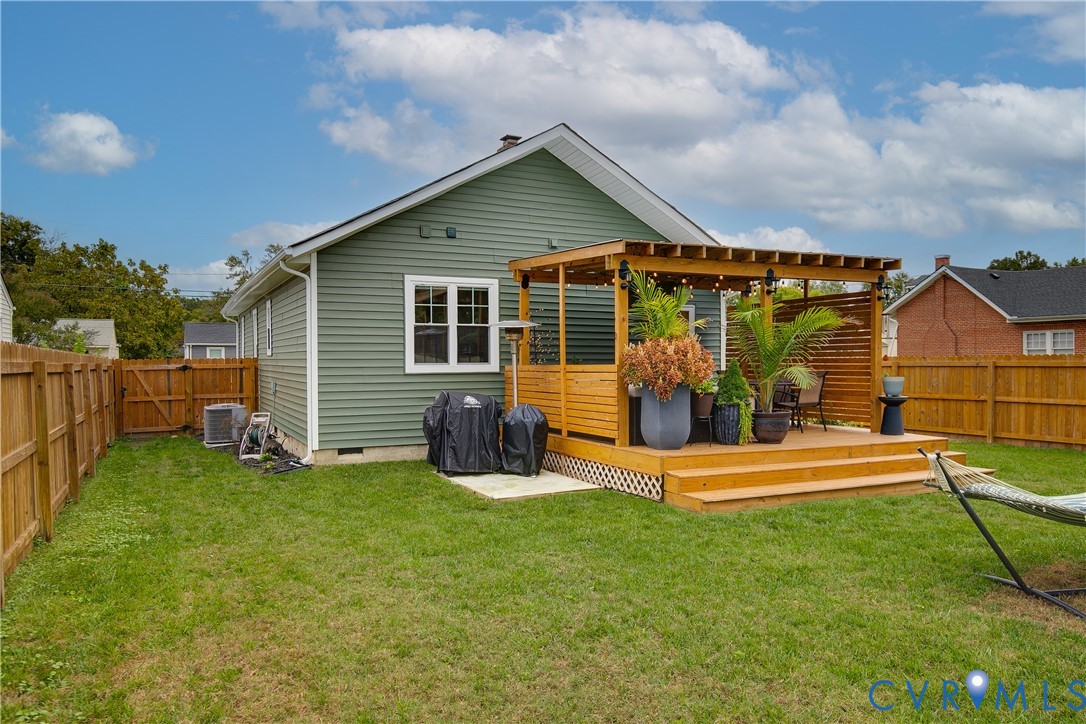 5400 Bloomingdale Ave