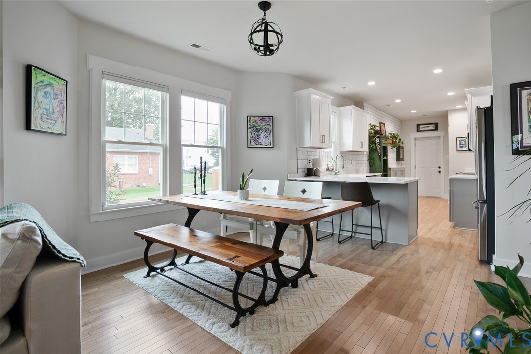 5400 Bloomingdale Ave