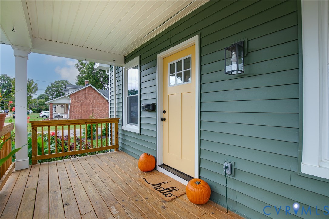 5400 Bloomingdale Ave