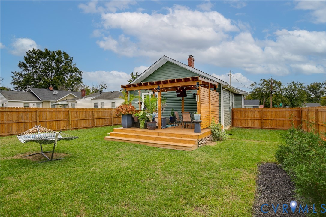 5400 Bloomingdale Ave