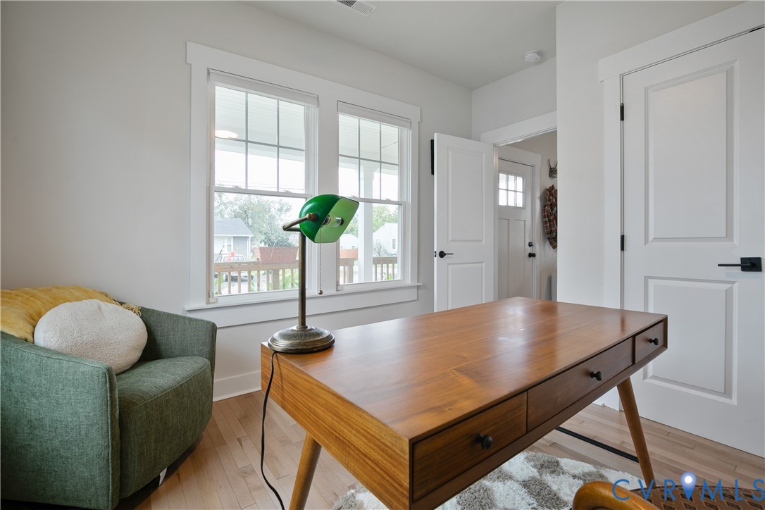 5400 Bloomingdale Ave