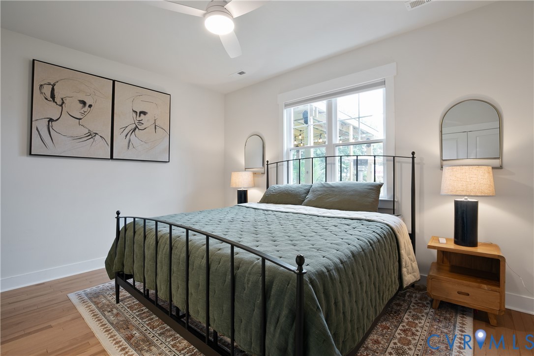 5400 Bloomingdale Ave