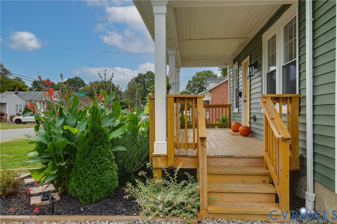 5400 Bloomingdale Ave