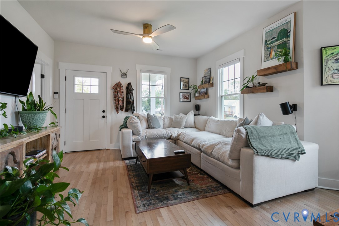 5400 Bloomingdale Ave