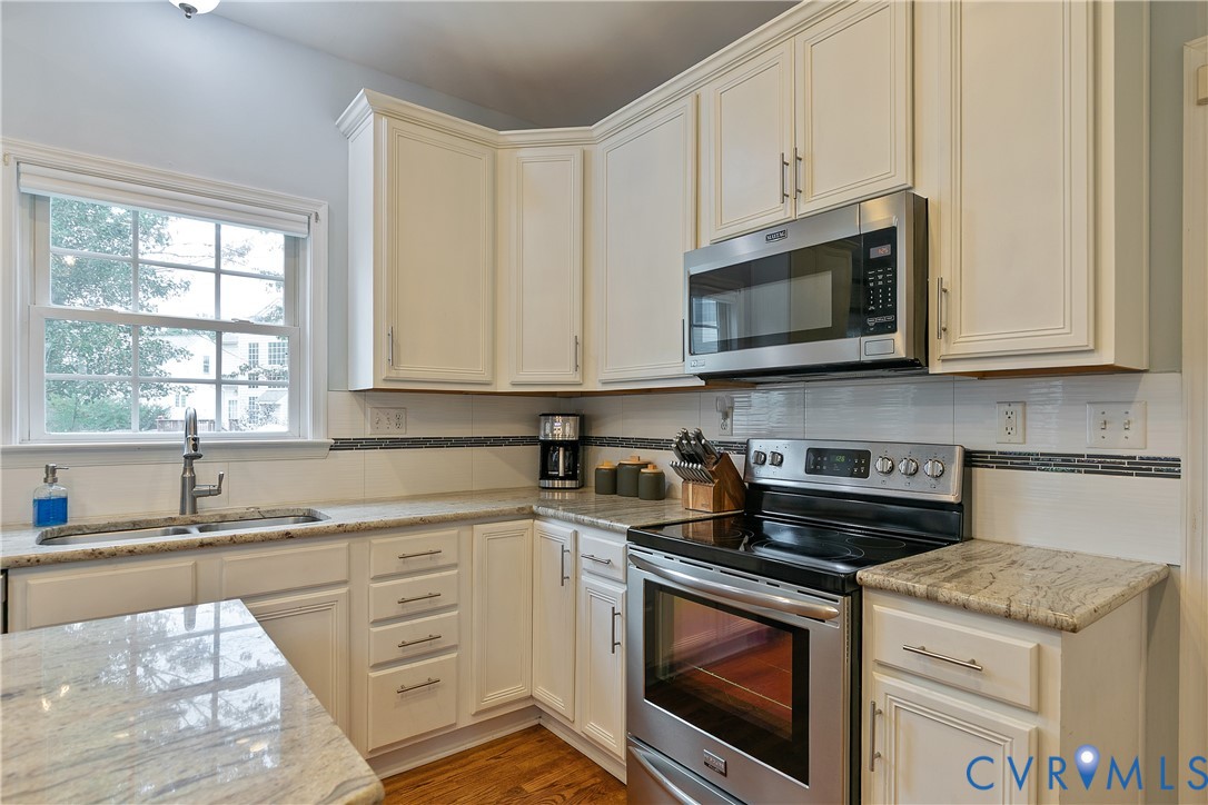 14706 Collington Turn