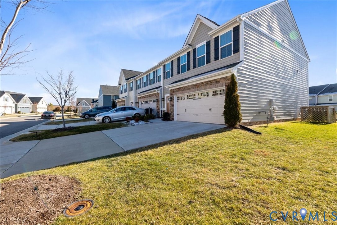 9002 Spring Green Loop