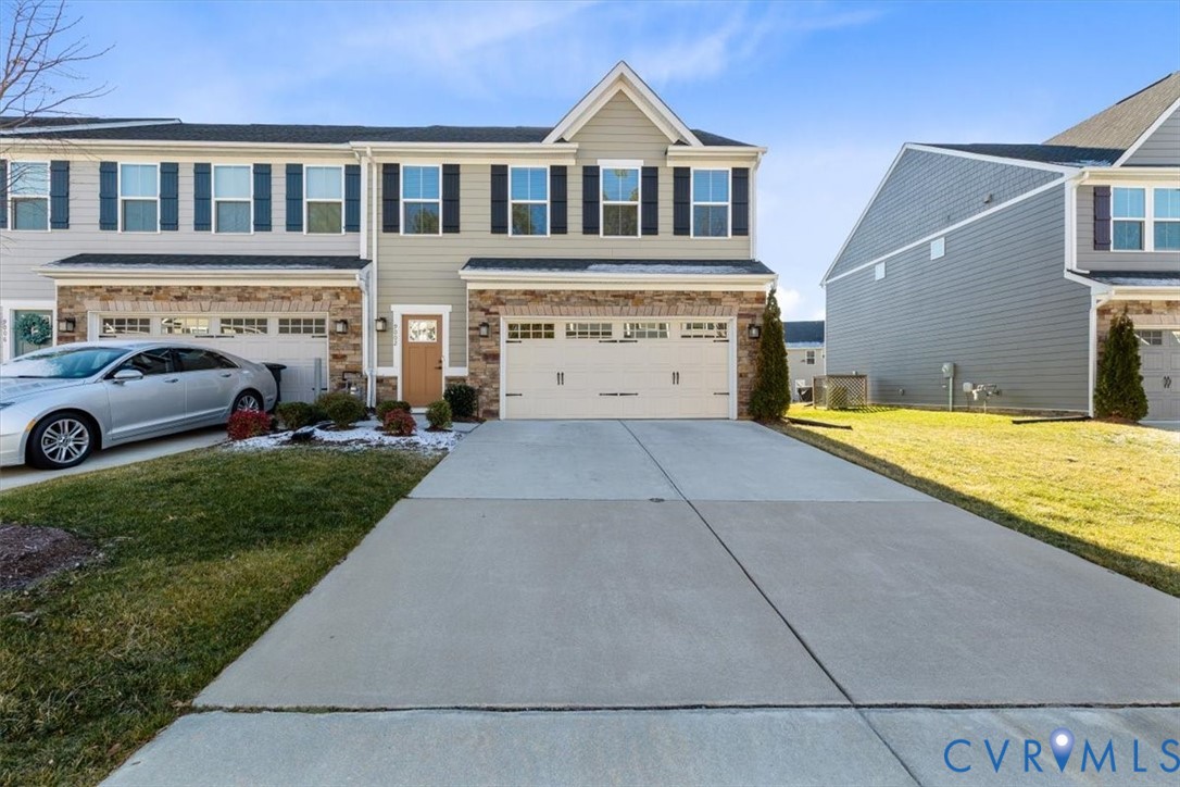 9002 Spring Green Loop