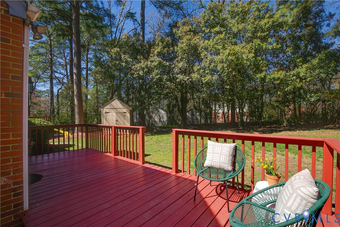 1202 Bobbiedell Ln