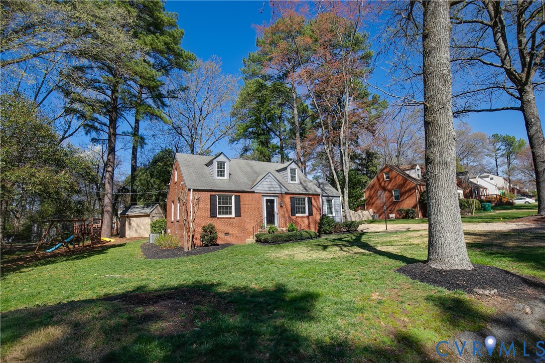 1202 Bobbiedell Ln