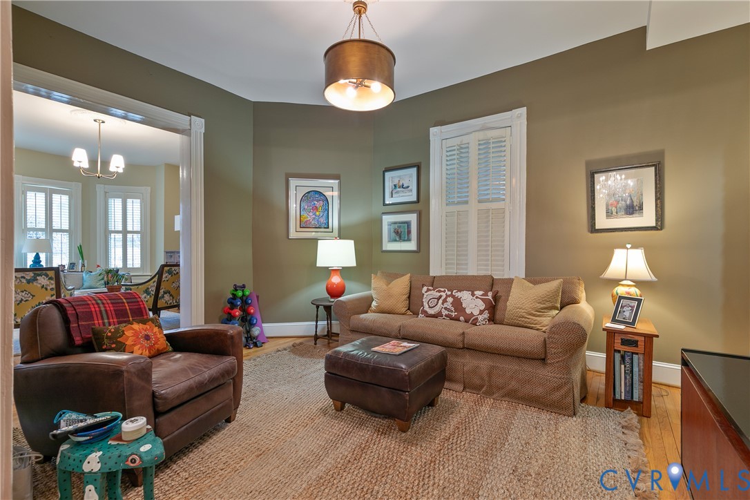 409 N Arthur Ashe Blvd