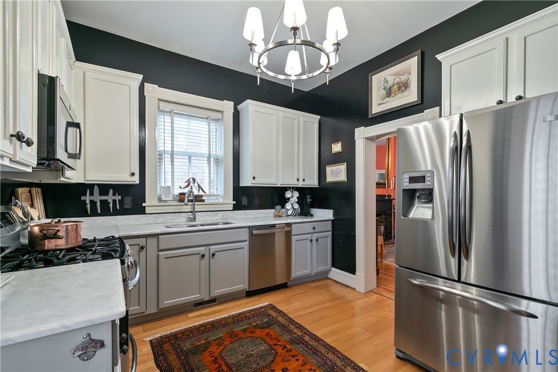 409 N Arthur Ashe Blvd