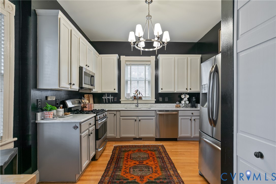 409 N Arthur Ashe Blvd