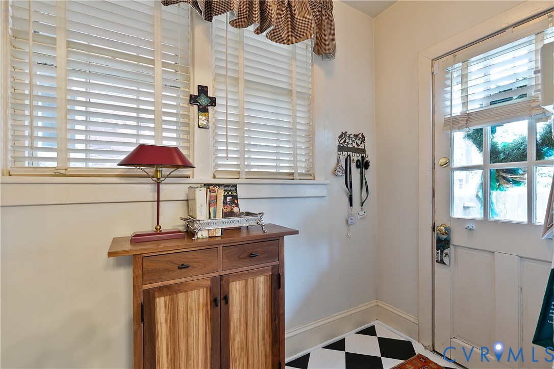 409 N Arthur Ashe Blvd