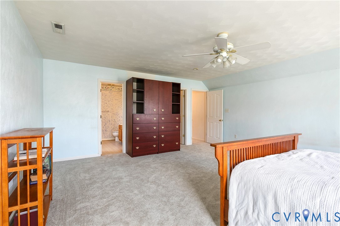 13613 Laketree Dr