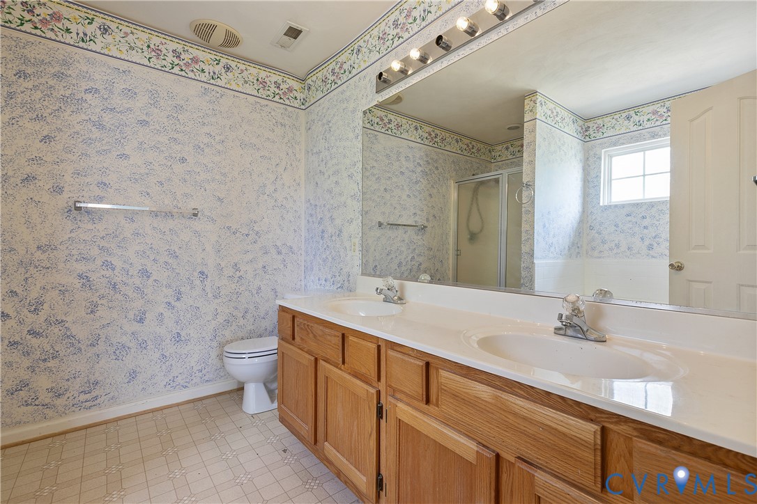 13613 Laketree Dr