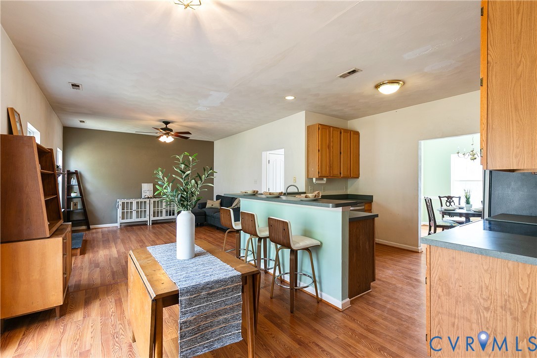 13613 Laketree Dr