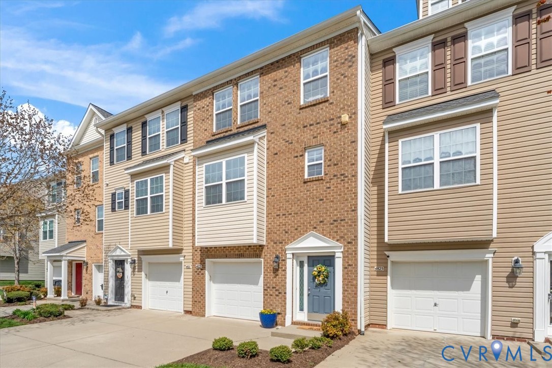 4823 Sapphire Dr Unit#4823