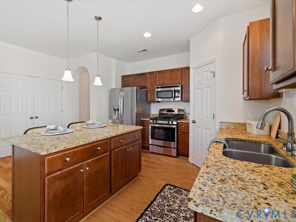 7438 Rose Stable Ct