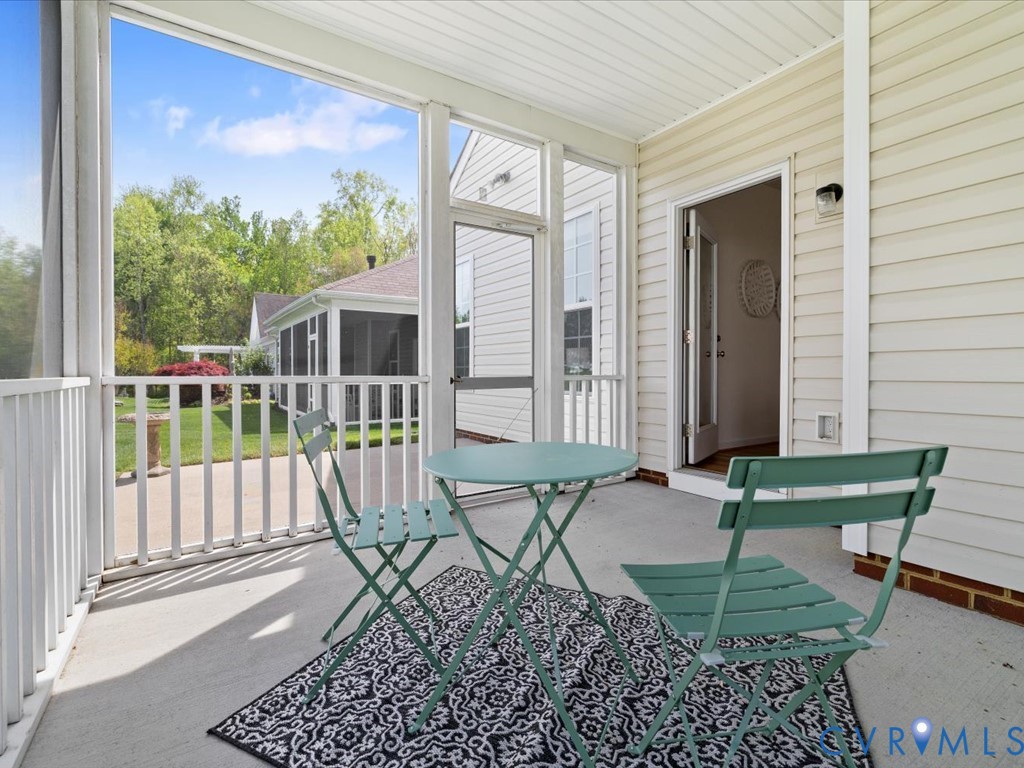 7438 Rose Stable Ct