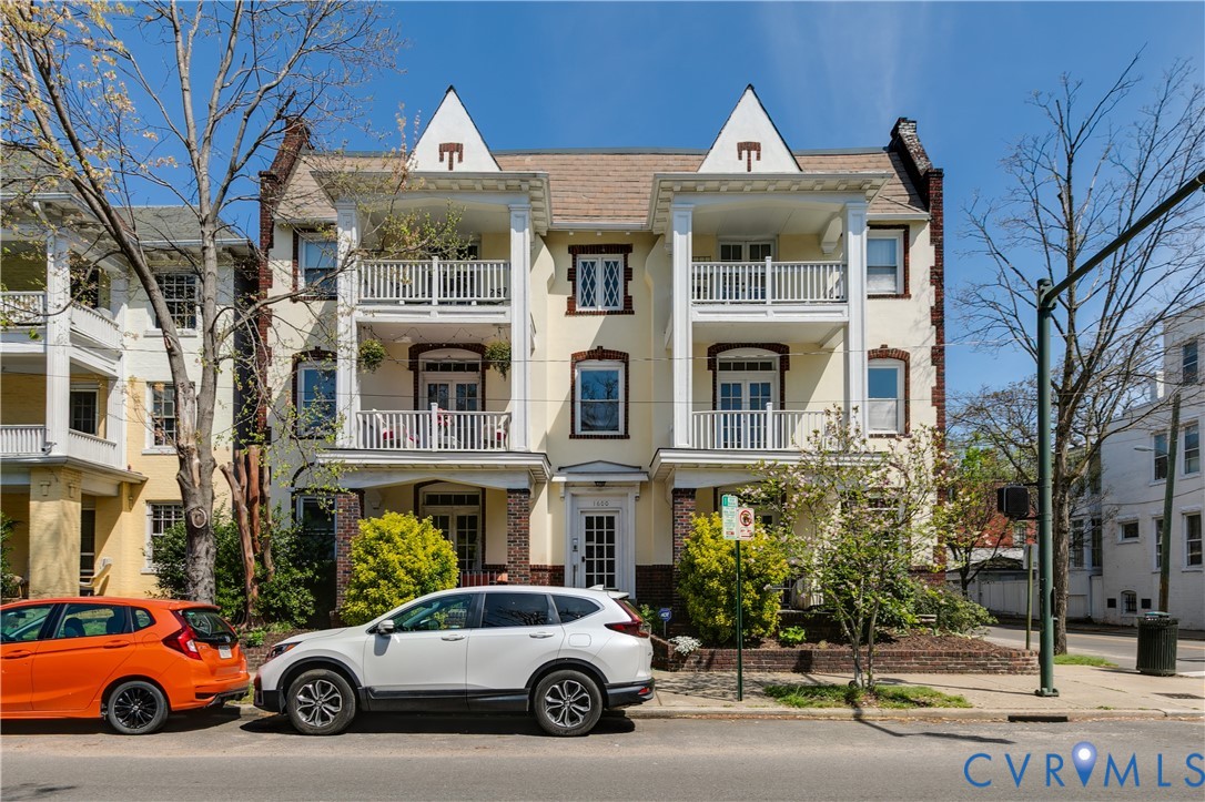 1600 Grove Ave Unit#U4