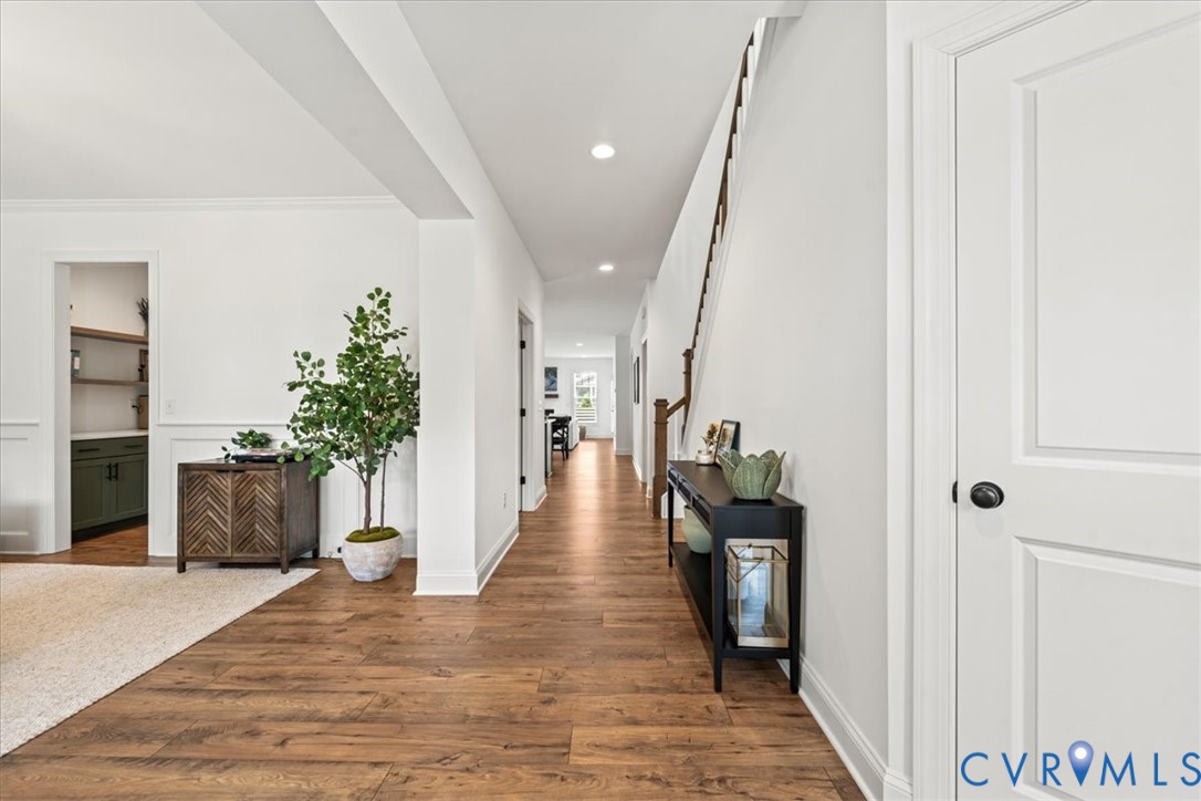 3106 Montrose Ave