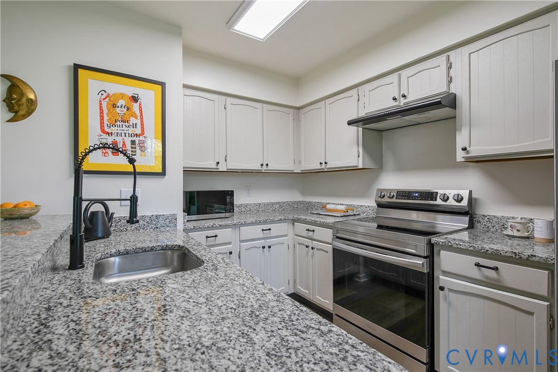 1632 Heritage Hill Dr