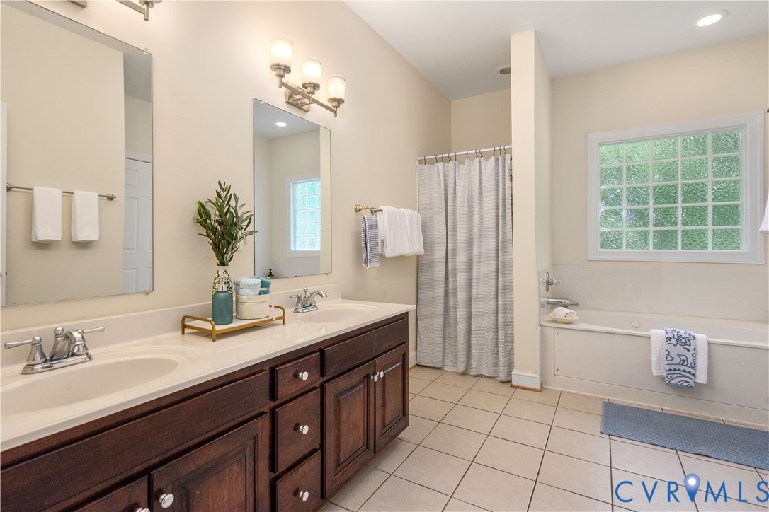 12081 Hunters Hawk Ct