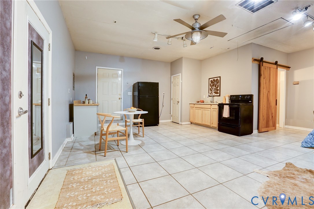 661 Greencastle Rd