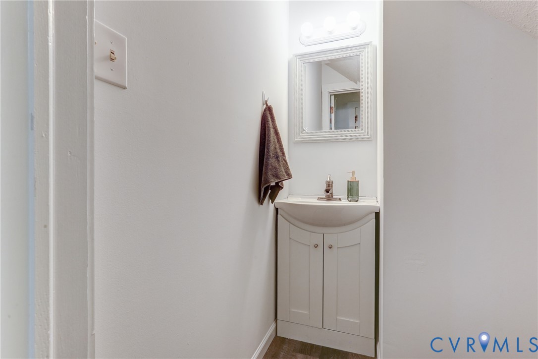 661 Greencastle Rd